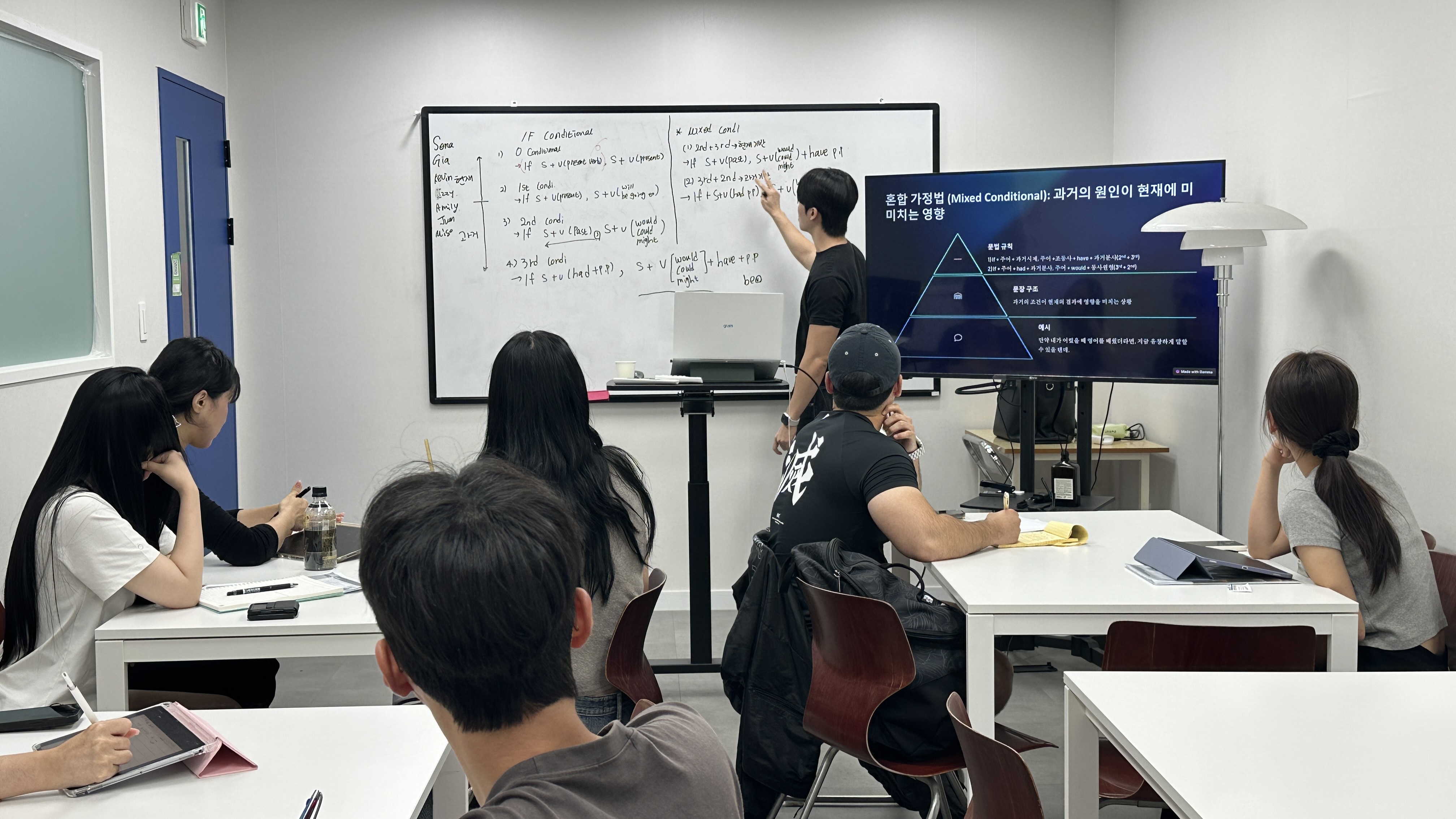 아카데미 대표 이미지